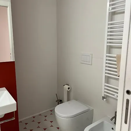 Quarto em Acomodações Particulares Doppia Con Bagno Ad Uso Privato Milão